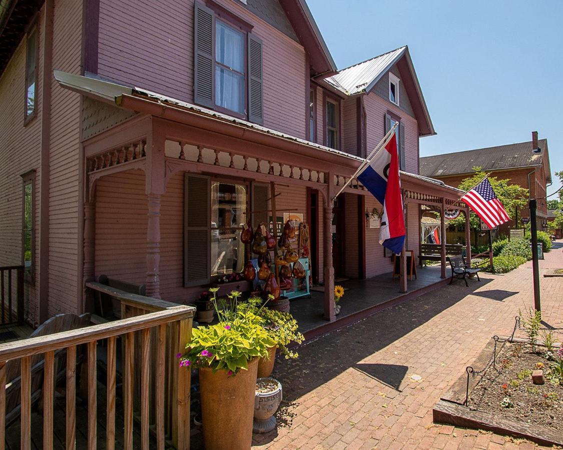 Country Squire Inn And Suites Coshocton Exterior foto